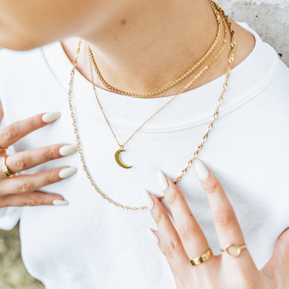 CRESCENT MOON NECKLACE