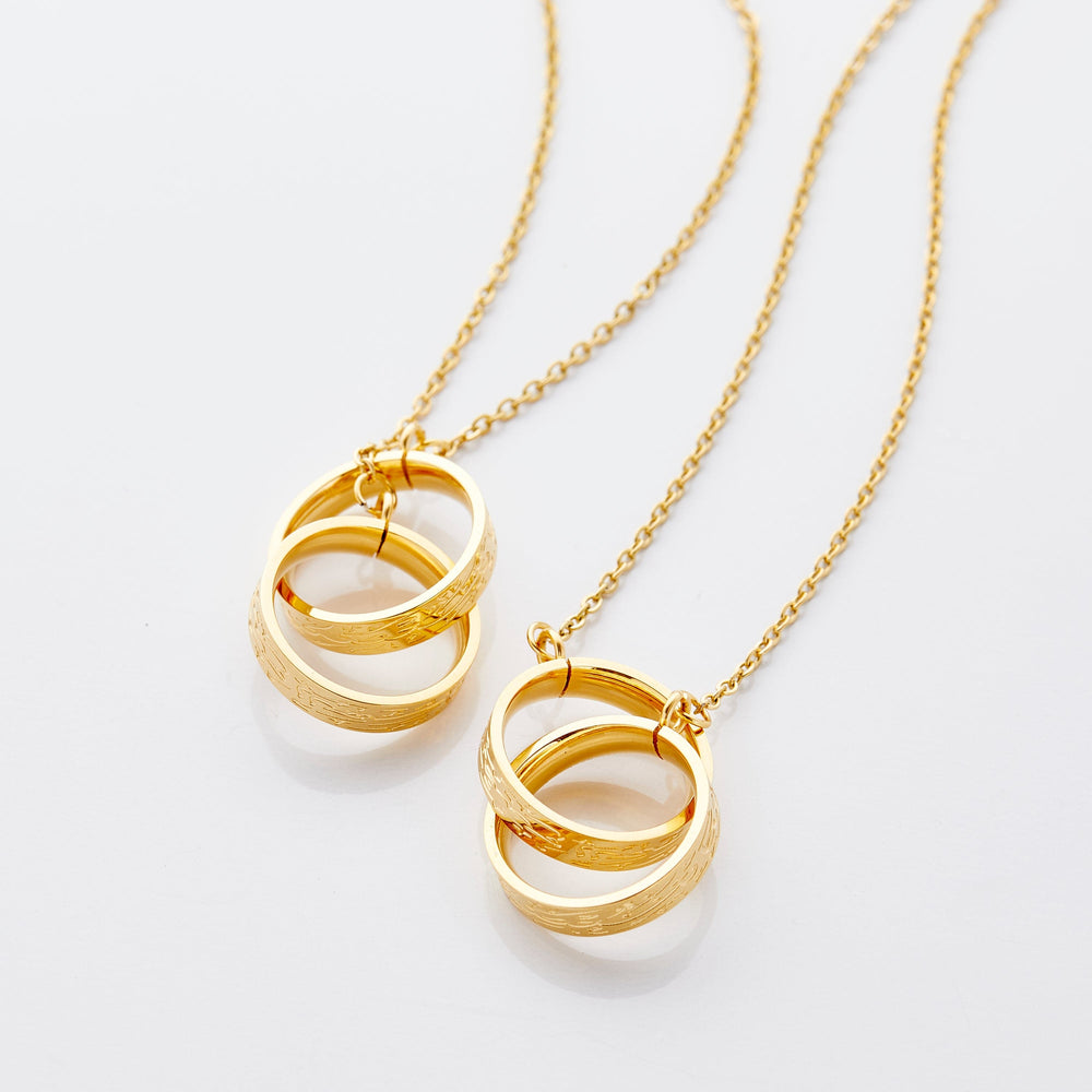 Interlocking Rings "Best Friends" Necklace
